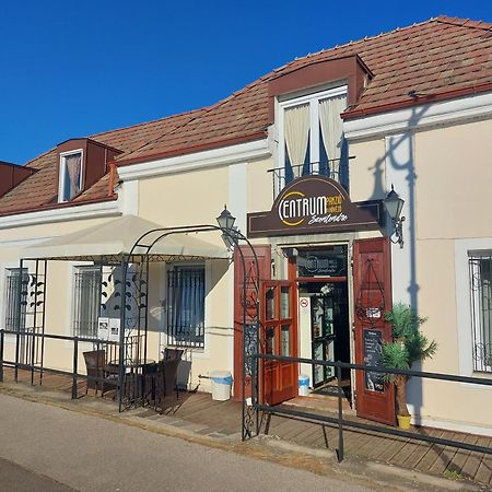 Centrum Panzio Szentendre Extérieur photo
