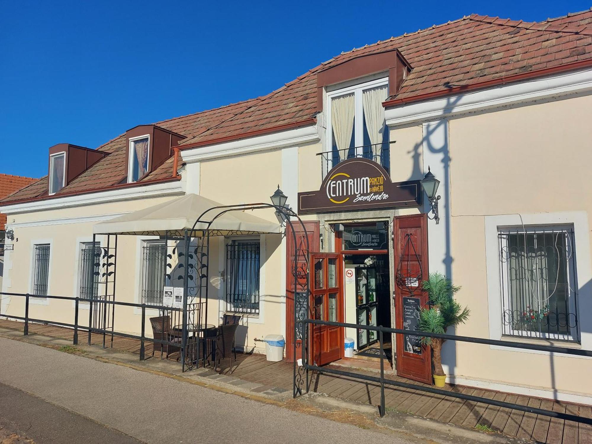 Centrum Panzio Szentendre Extérieur photo