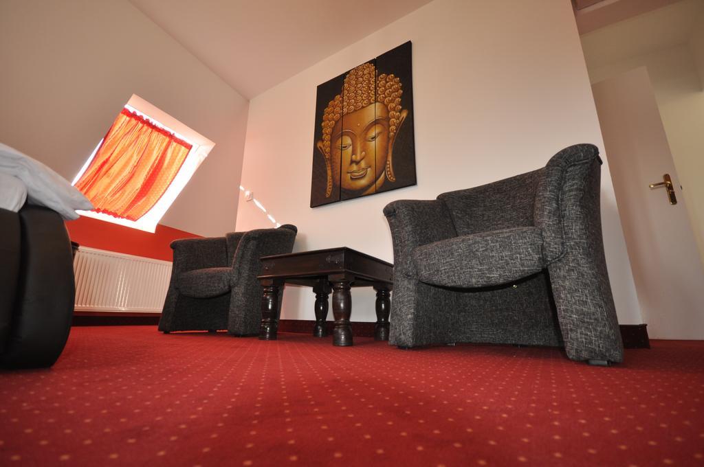 Centrum Panzio Szentendre Extérieur photo