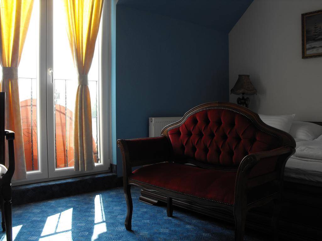 Centrum Panzio Szentendre Extérieur photo
